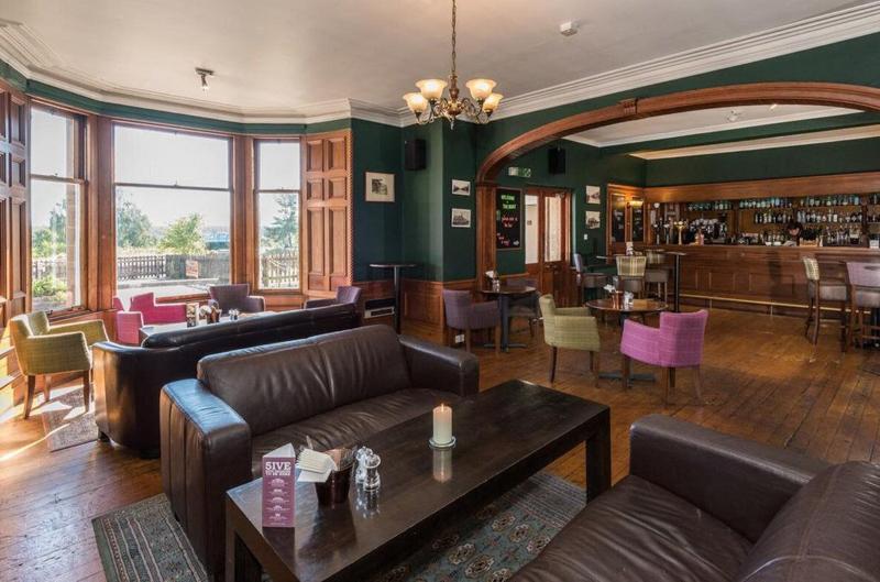The Boat Country Inn & Restaurant