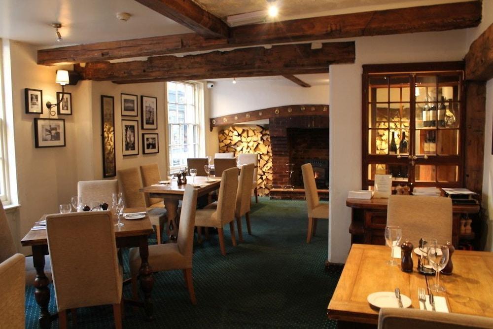 The Rugby Hotel