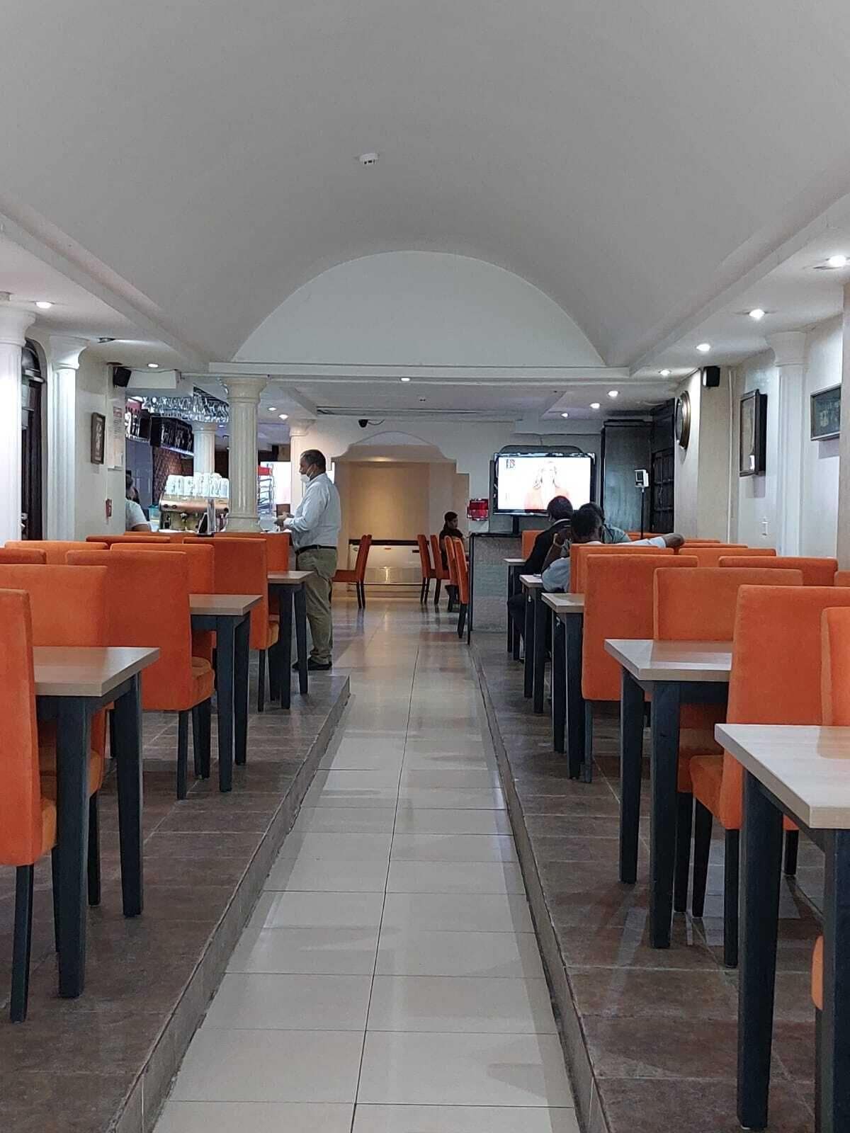 Hotel 2 Mares