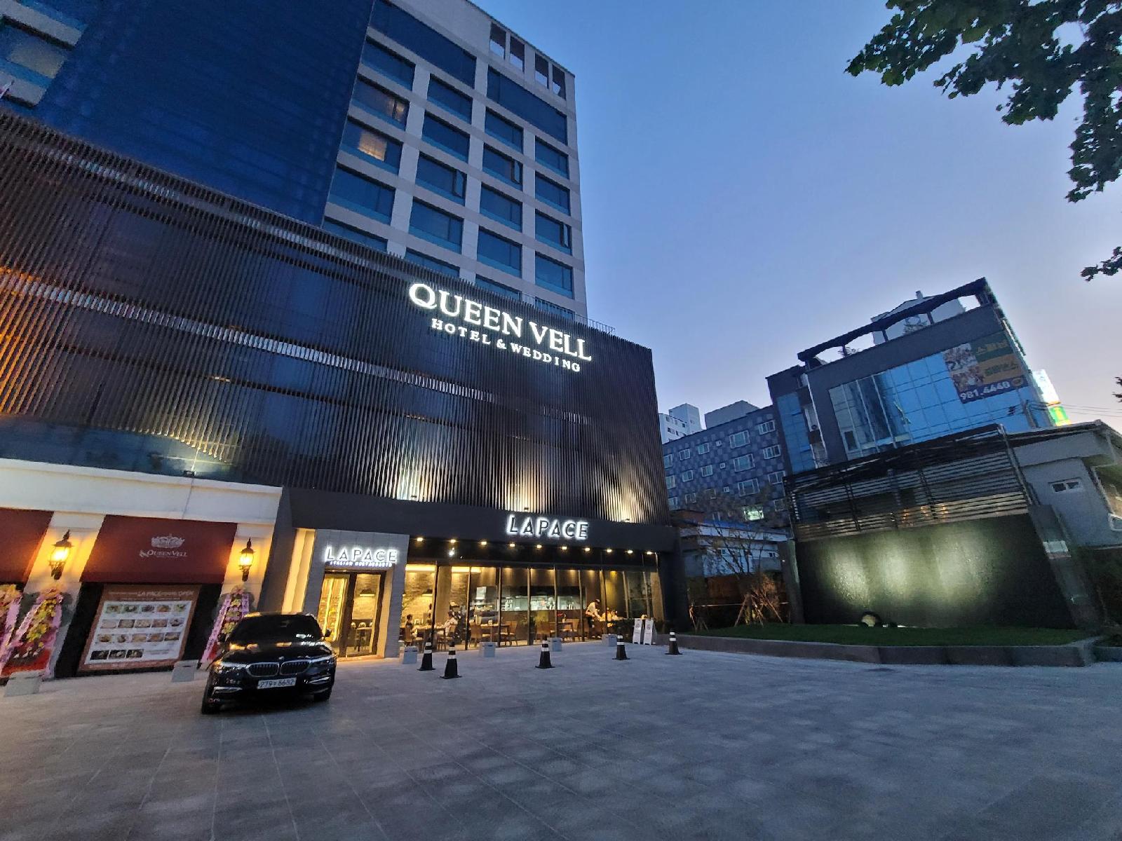 Queenvell Hotel