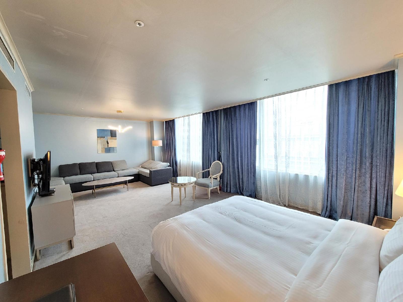 Queenvell Hotel