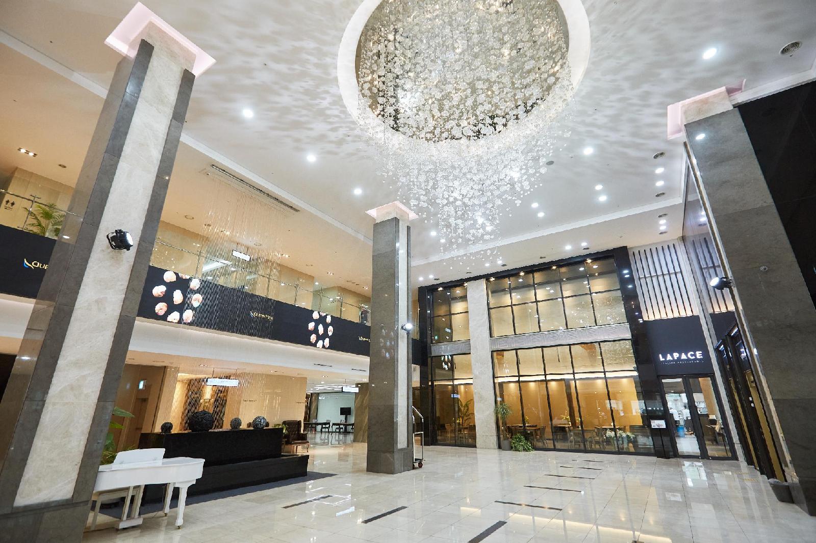 Queenvell Hotel