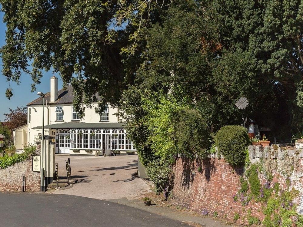 The Cockhaven  Arms