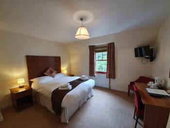 Lochailort Inn