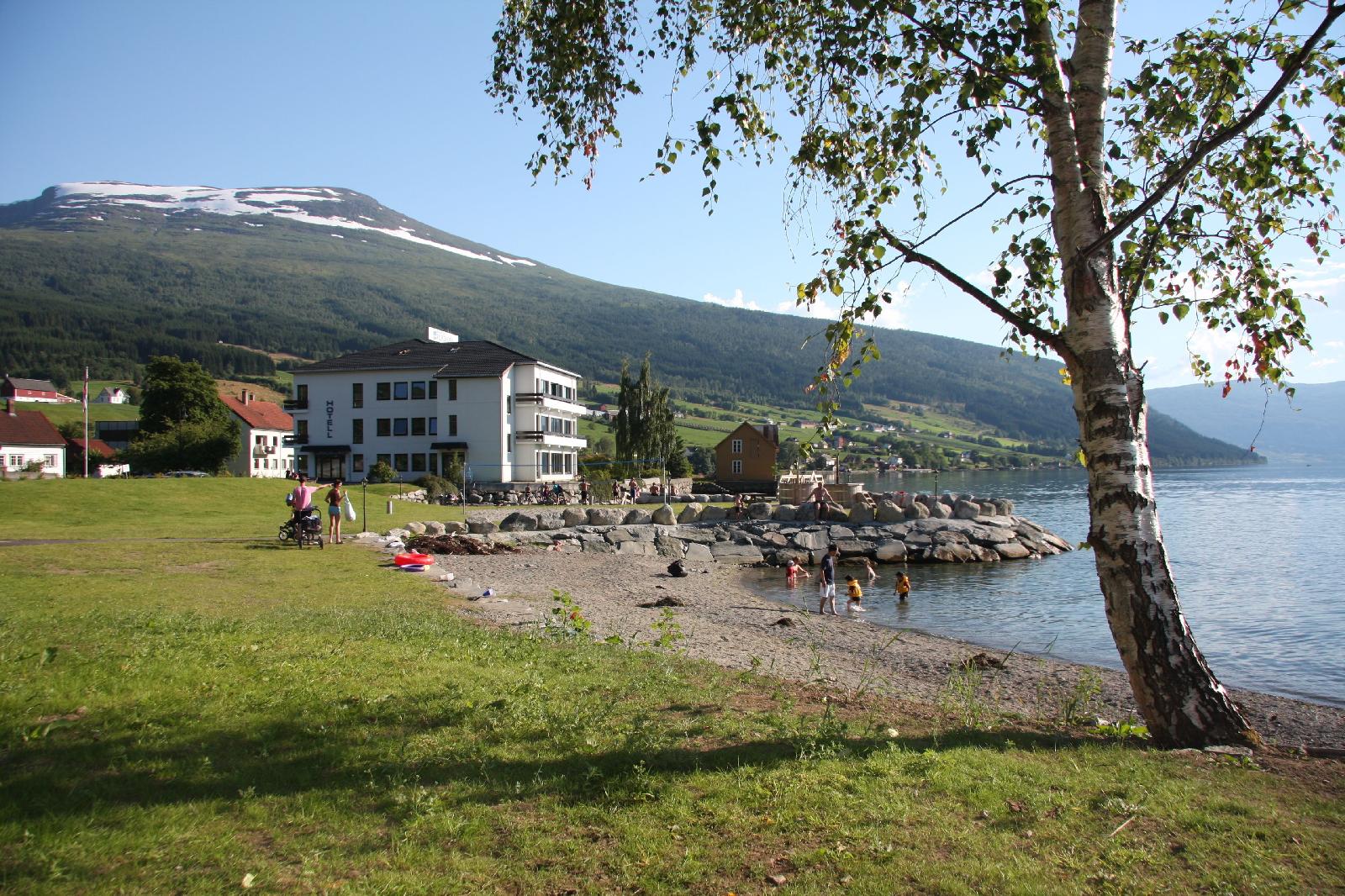 Innvik Fjordhotel 