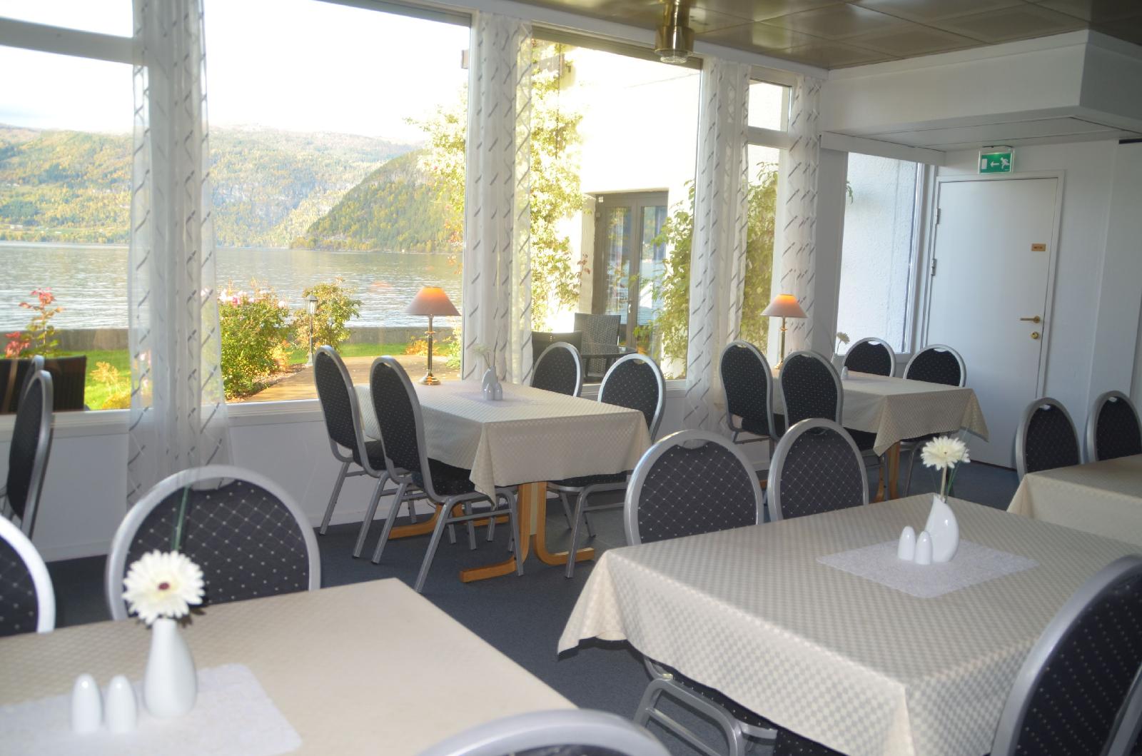 Innvik Fjordhotel 