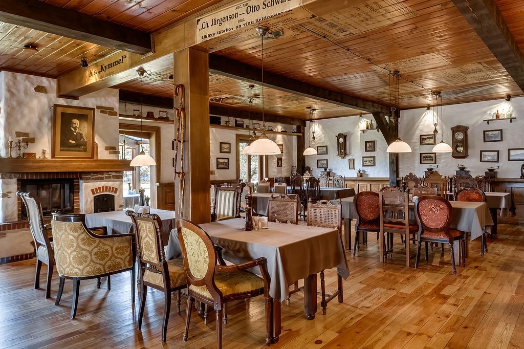 Aparjods Hotel & Restaurant