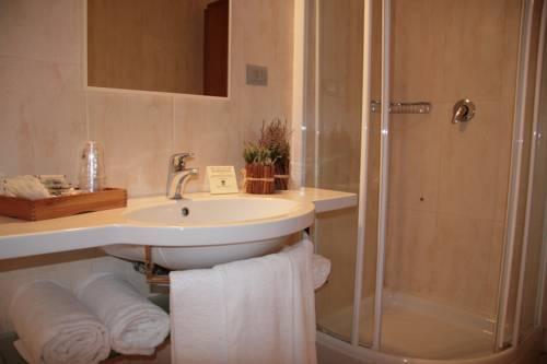 Delfina Palace Hotel