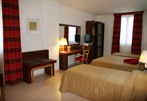 Delfina Palace Hotel