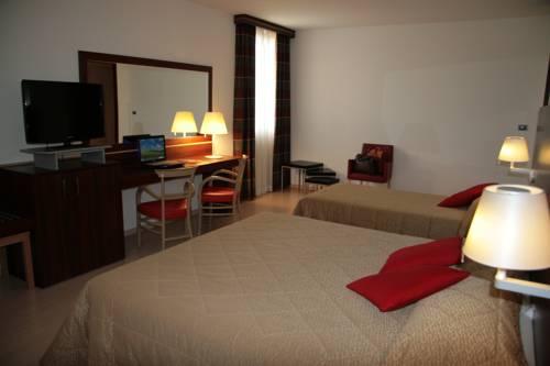Delfina Palace Hotel