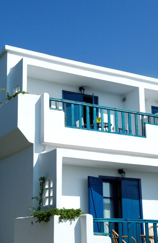 Agionissi Resort