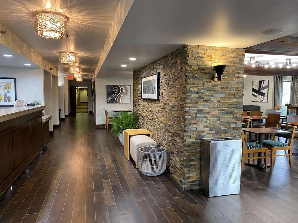 Hampton Inn Dallas-Addison