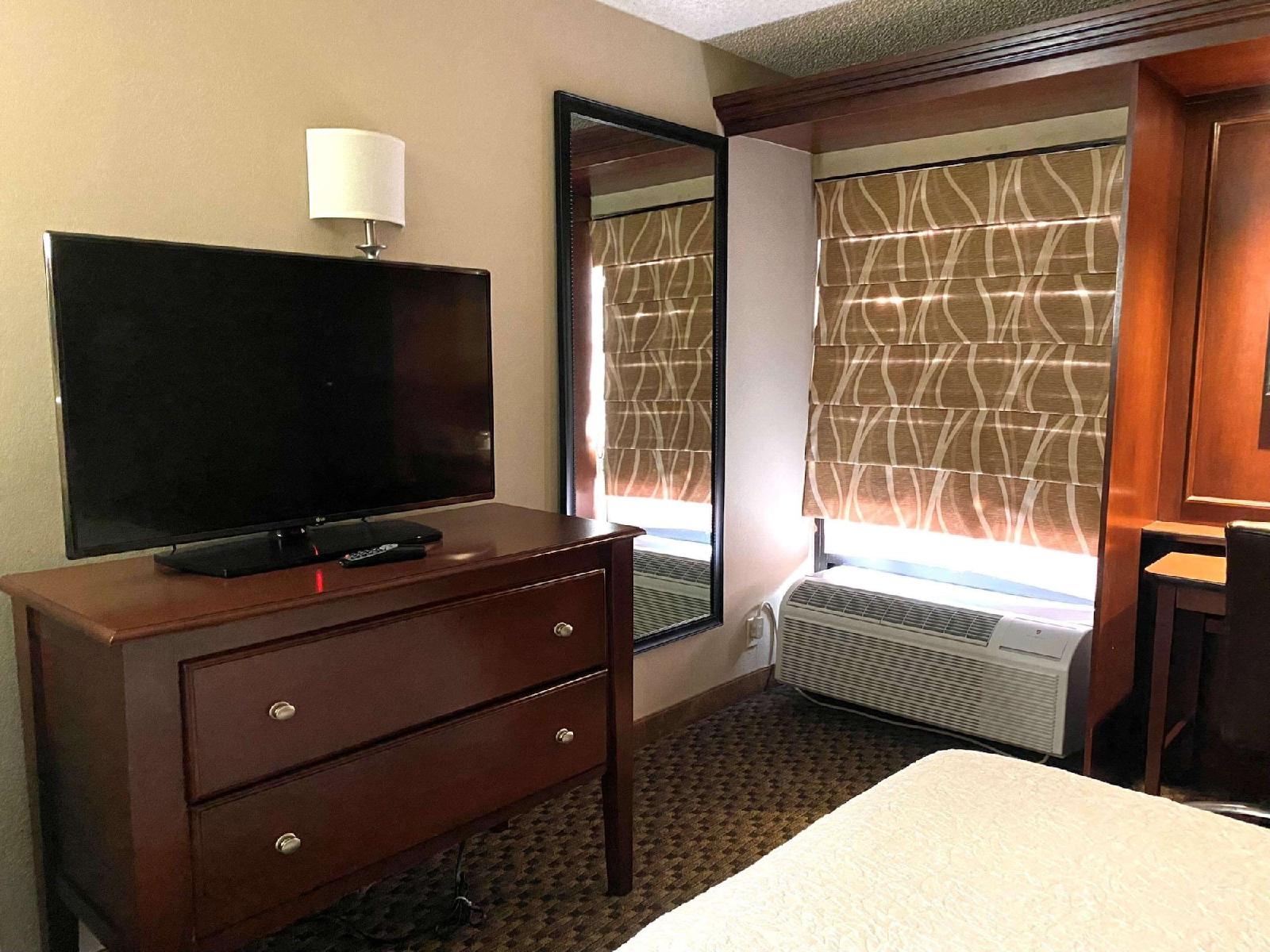 Hampton Inn Dallas-Addison