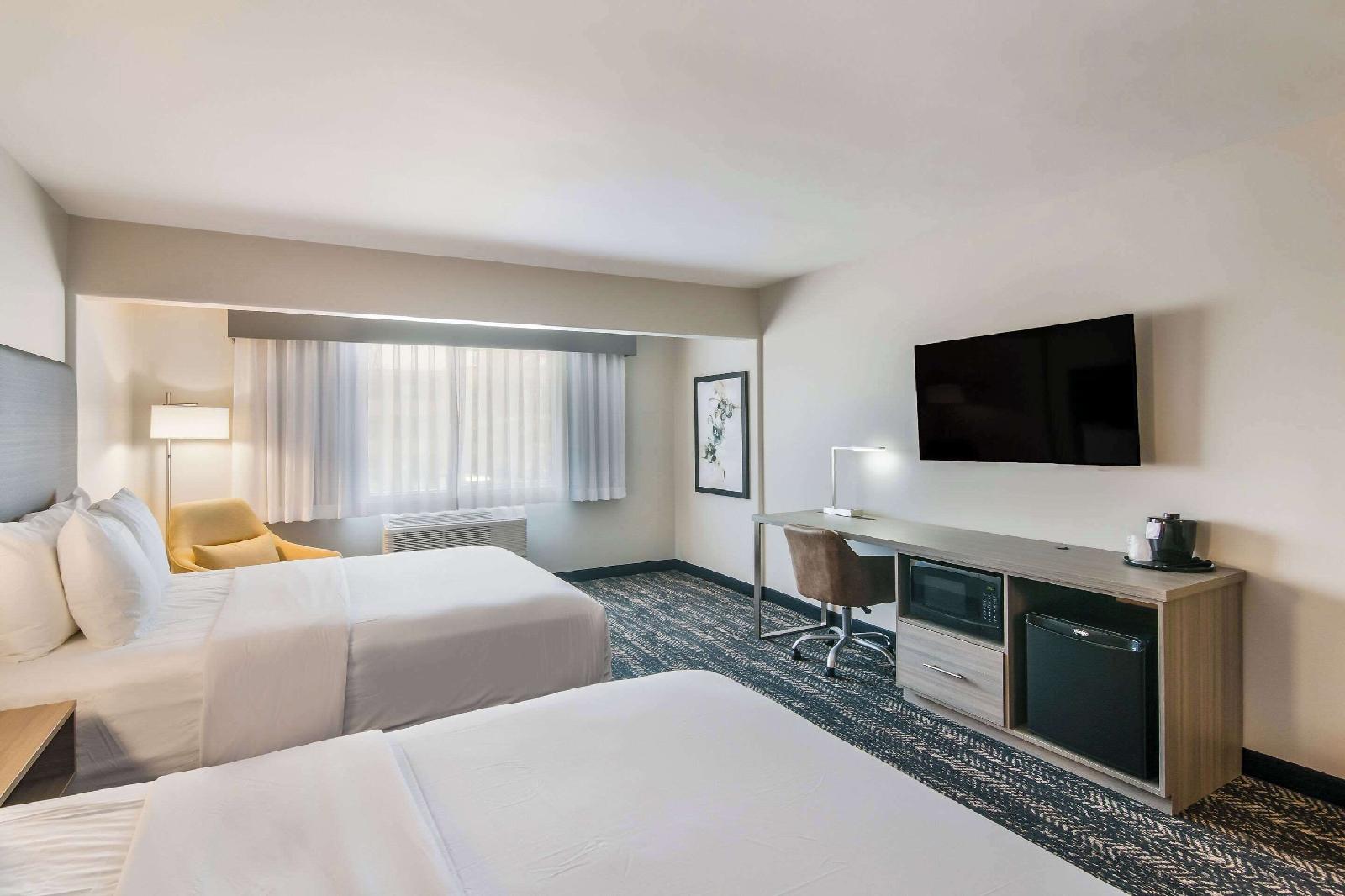 Hourglass Hotel, Ascend Hotel Collection