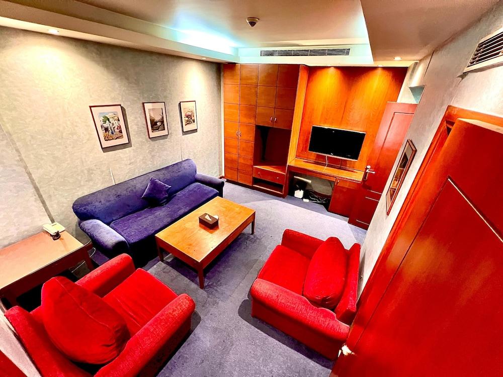Caesar's Park Hotel