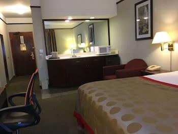 Ramada by Wyndham Portland Airport