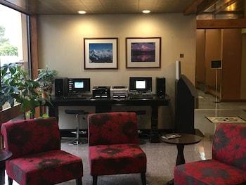 Ramada by Wyndham Portland Airport