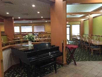 Ramada by Wyndham Portland Airport