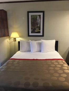 Ramada by Wyndham Portland Airport
