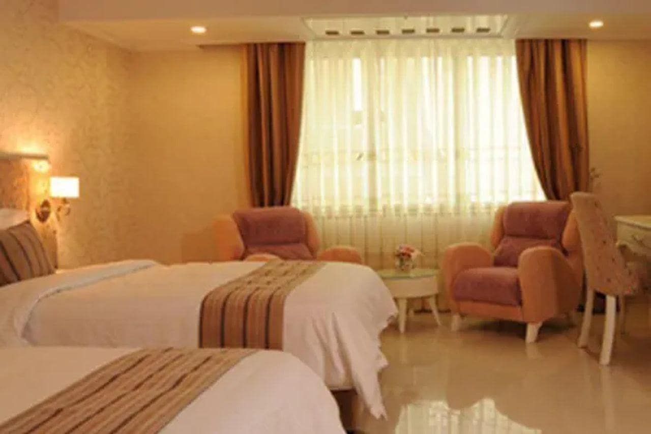 Simorgh Hotel