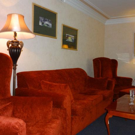 Simorgh Hotel