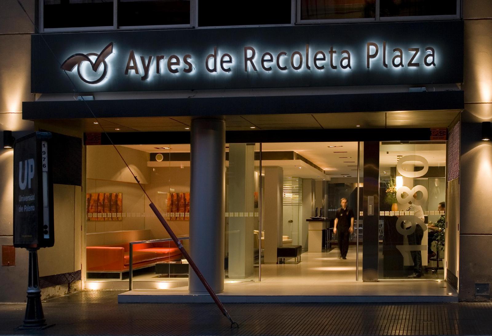 Ayres De Recoleta Plaza