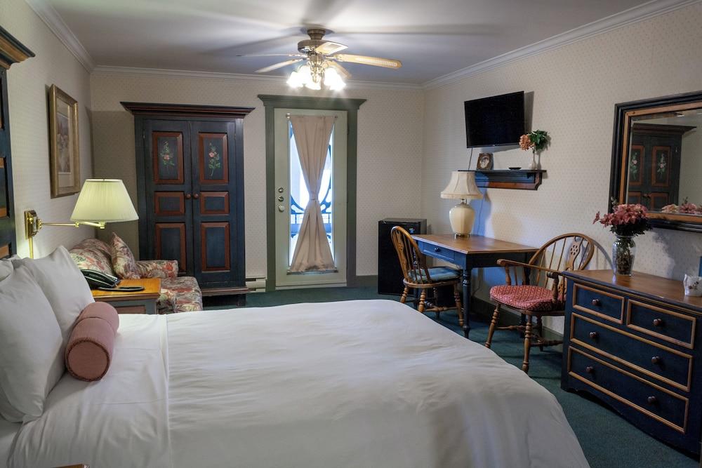 Auberge Lakeview Inn