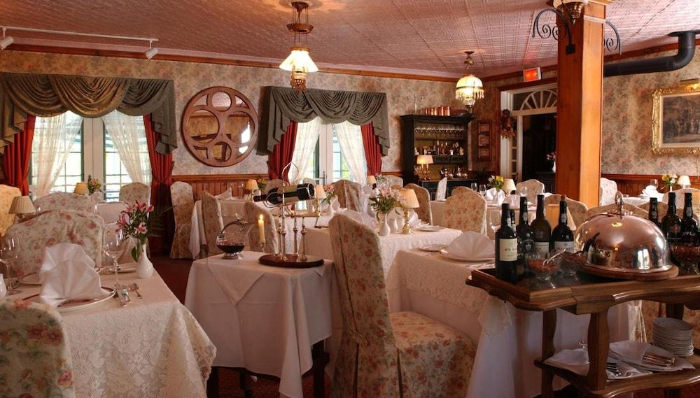 Auberge Lakeview Inn