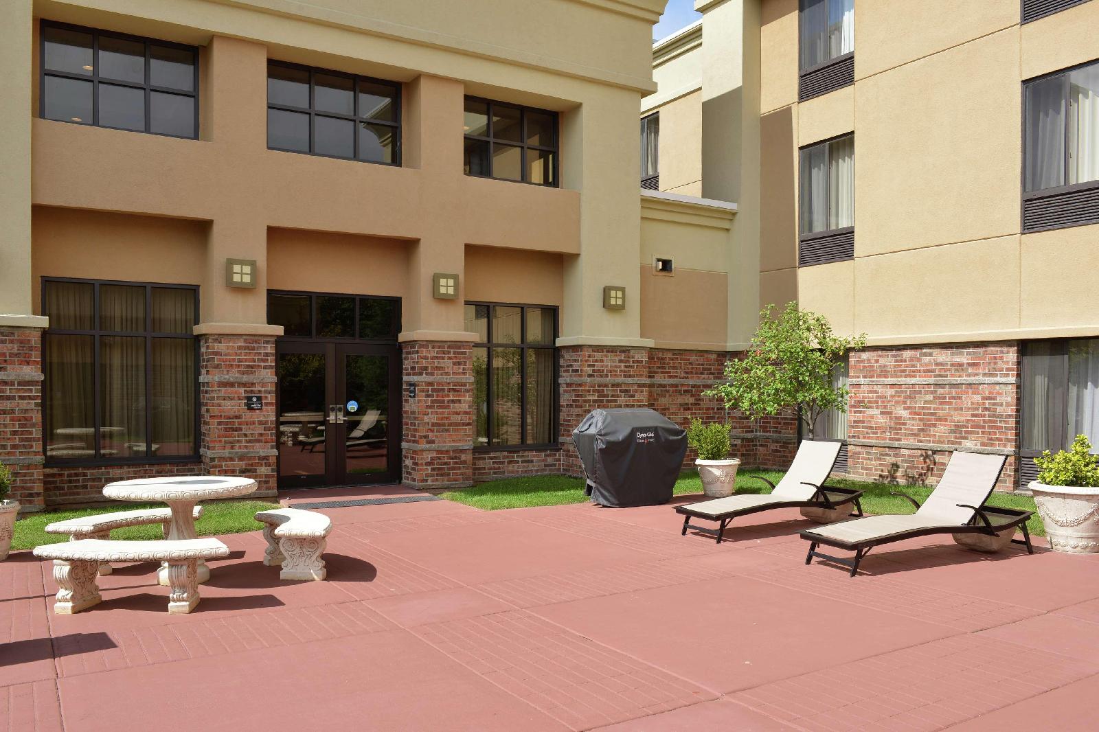 Hampton Inn & Suites Springfield