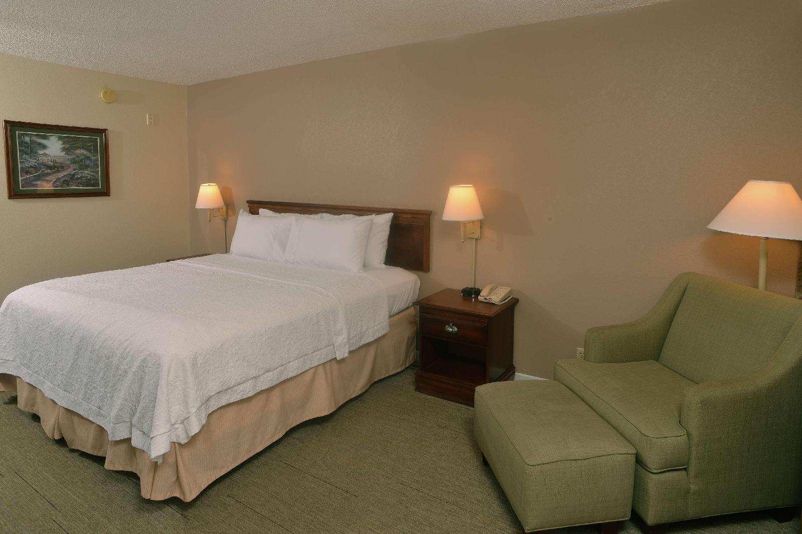 Hampton Inn & Suites Springfield