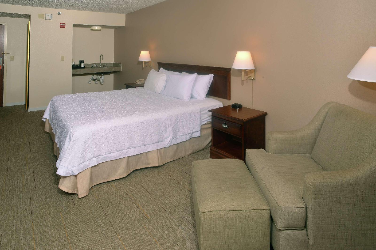 Hampton Inn & Suites Springfield
