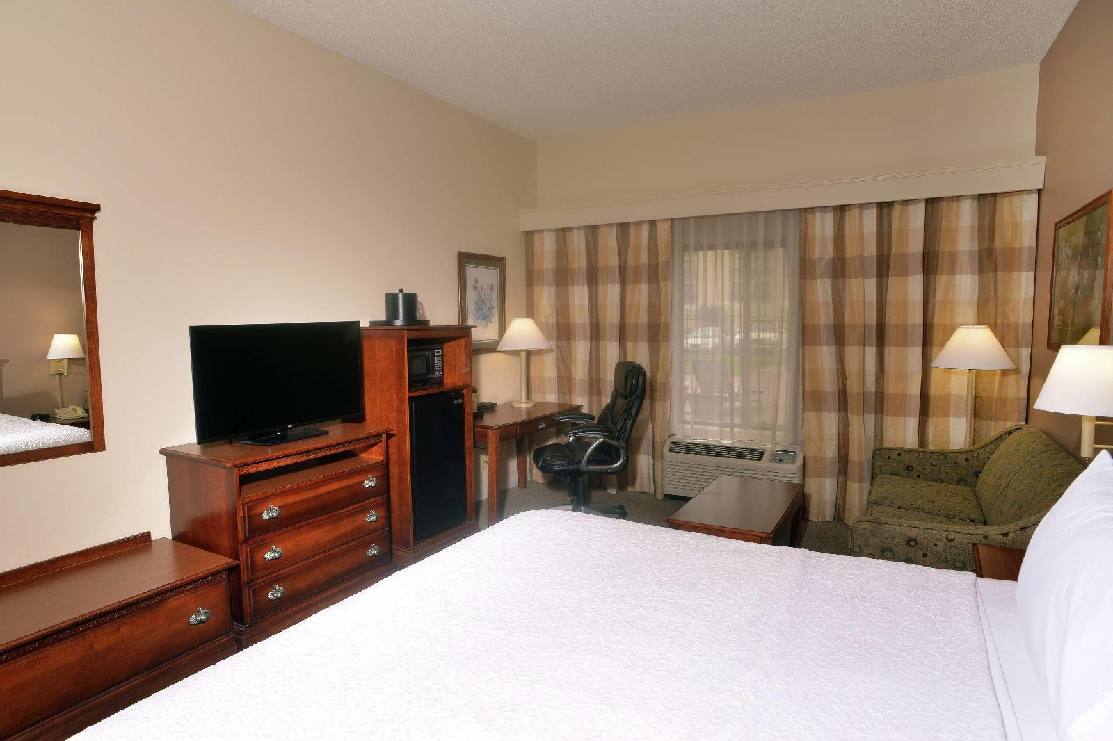Hampton Inn & Suites Springfield