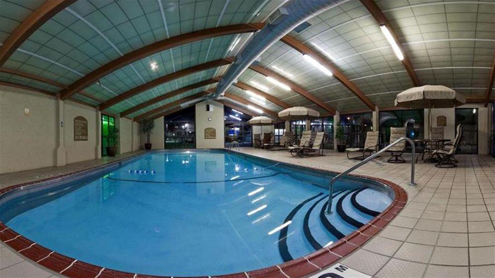 Riverside Plaza Hotel