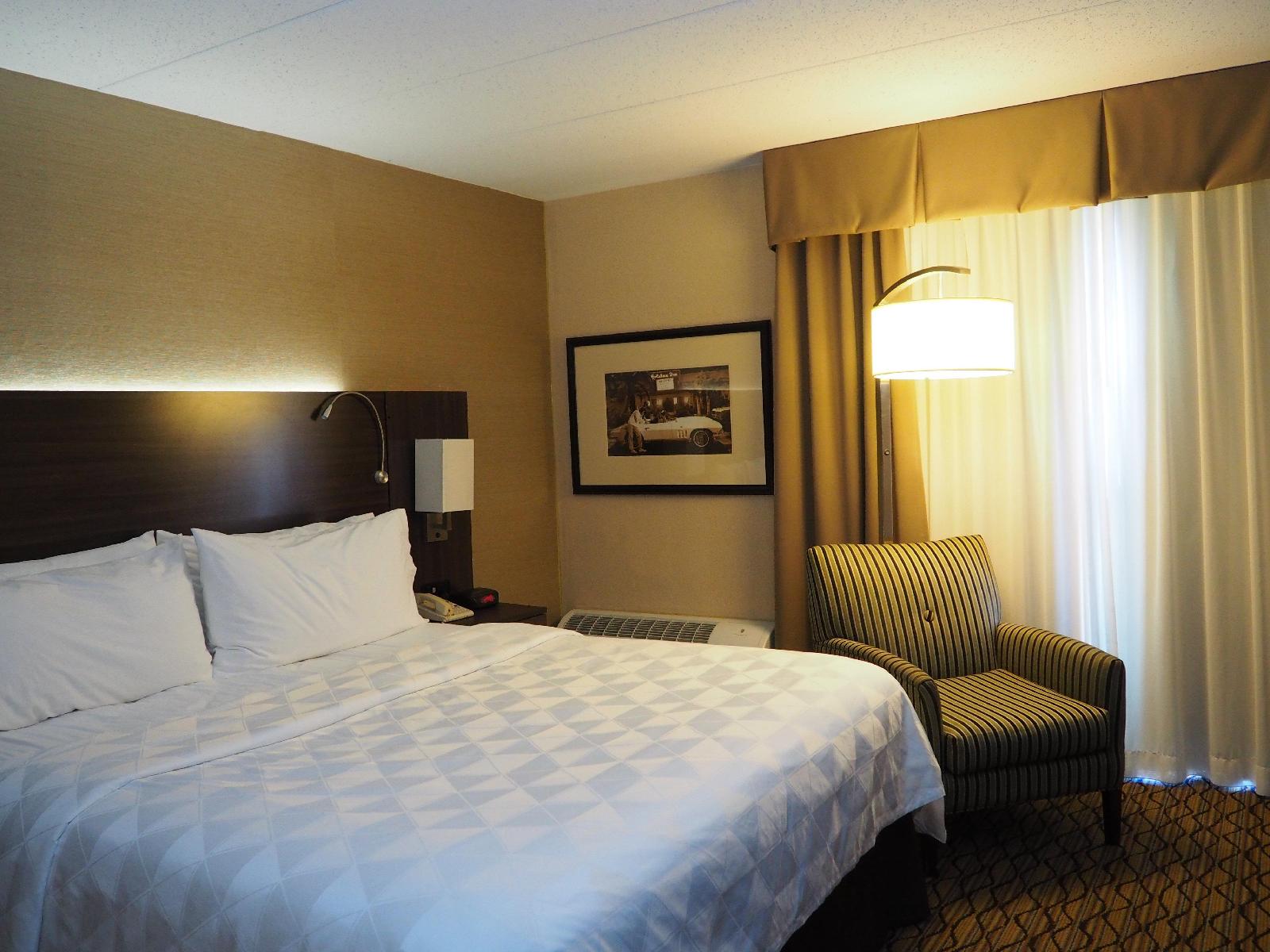 Riverside Plaza Hotel
