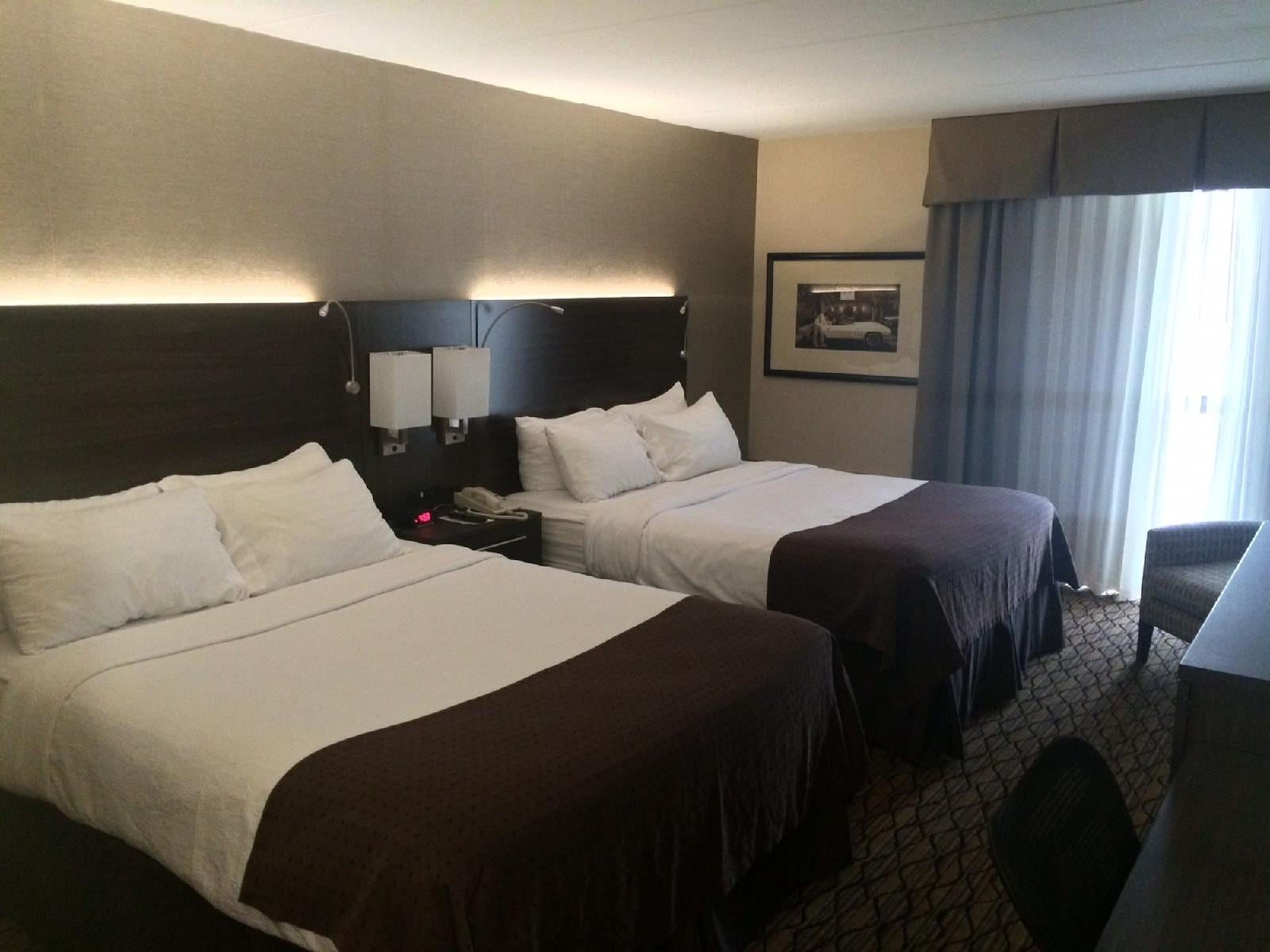 Riverside Plaza Hotel