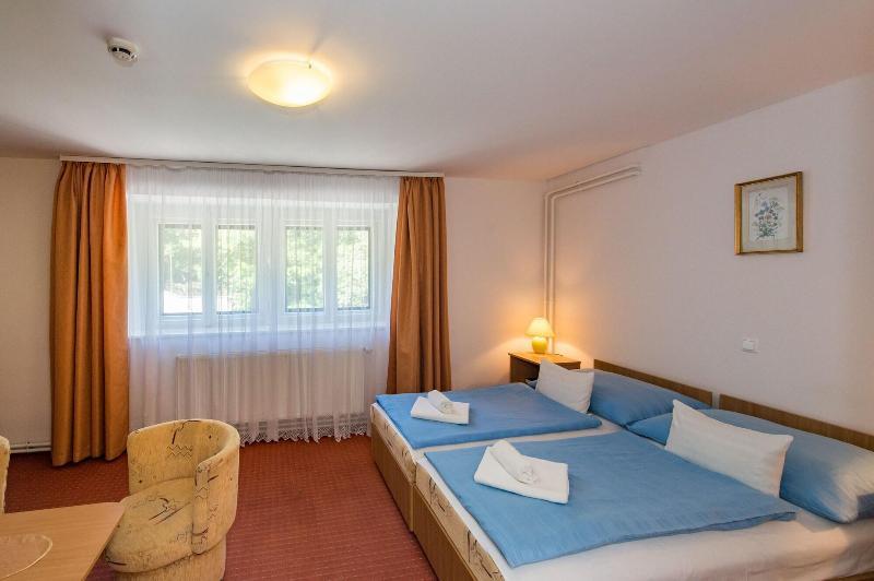 Club Tihany Hotel