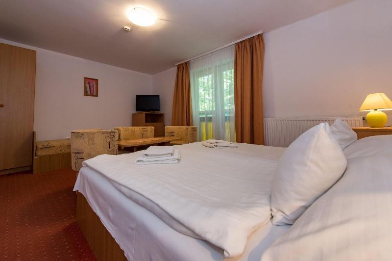 Club Tihany Hotel