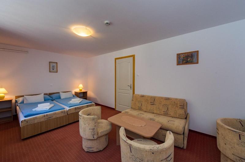 Club Tihany Hotel