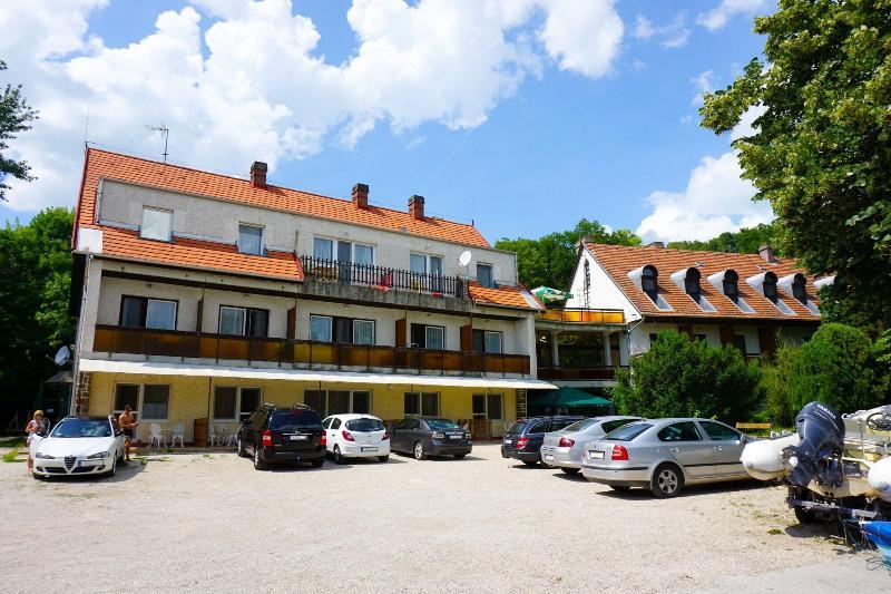 Club Tihany Hotel