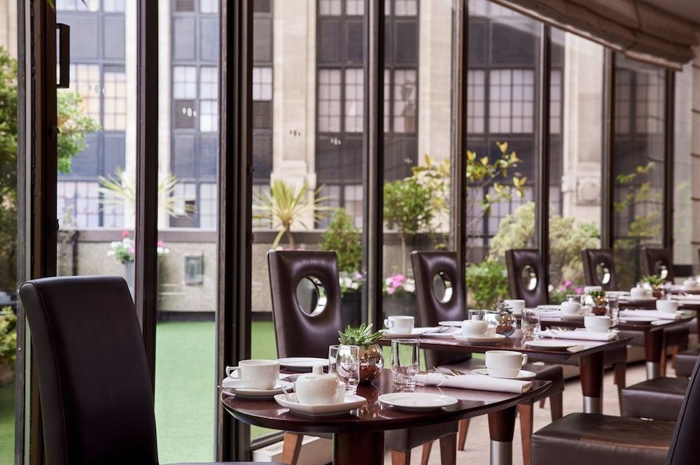 The Park Tower Knightsbridge, a Luxury Collection Hotel, London
