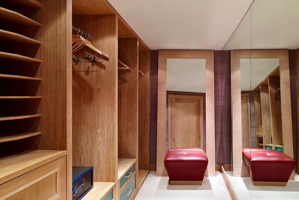 The Park Tower Knightsbridge, a Luxury Collection Hotel, London