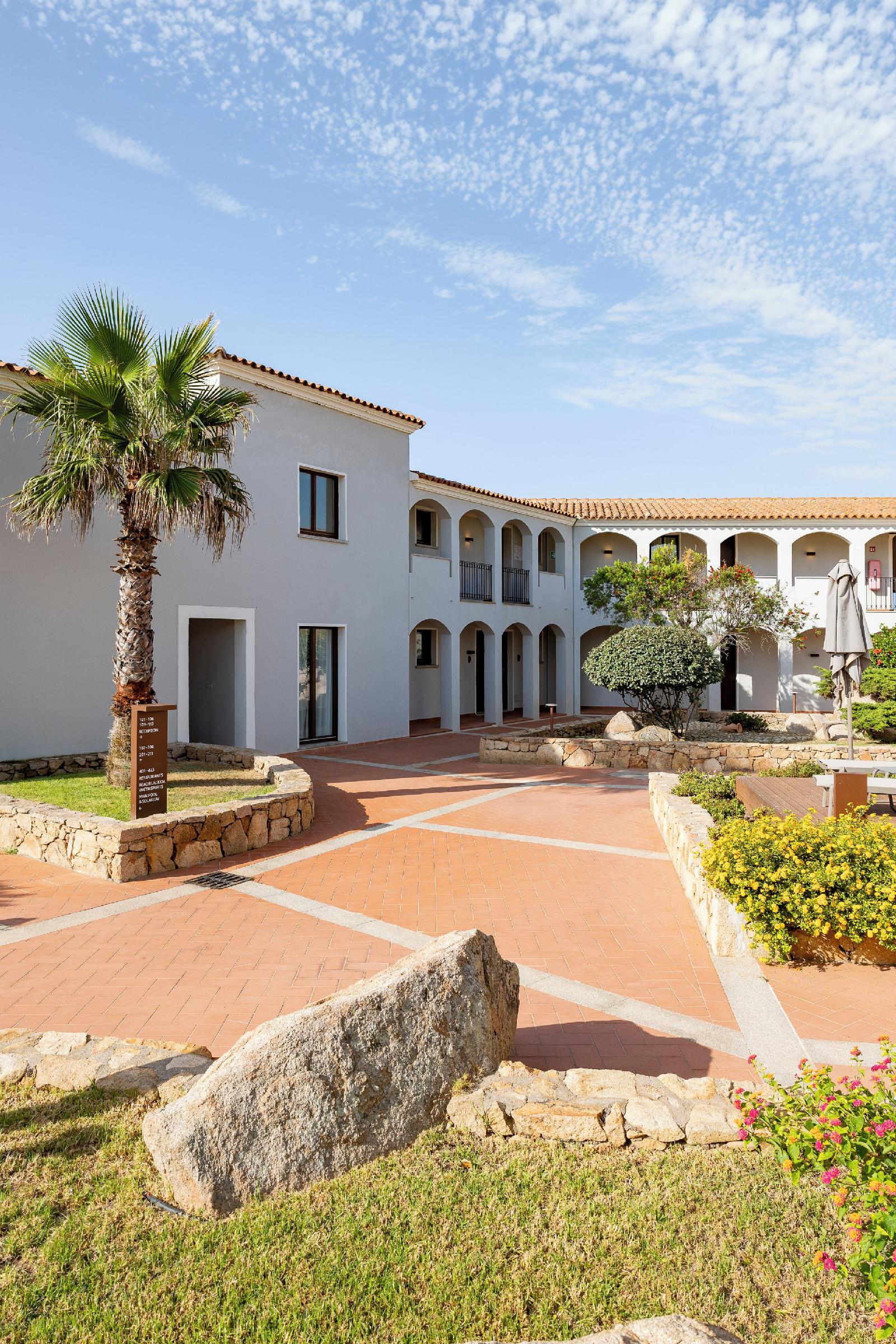 Mangia's Santa Teresa Resort