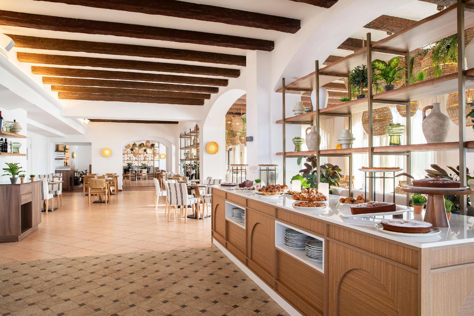 Mangia's Santa Teresa Resort