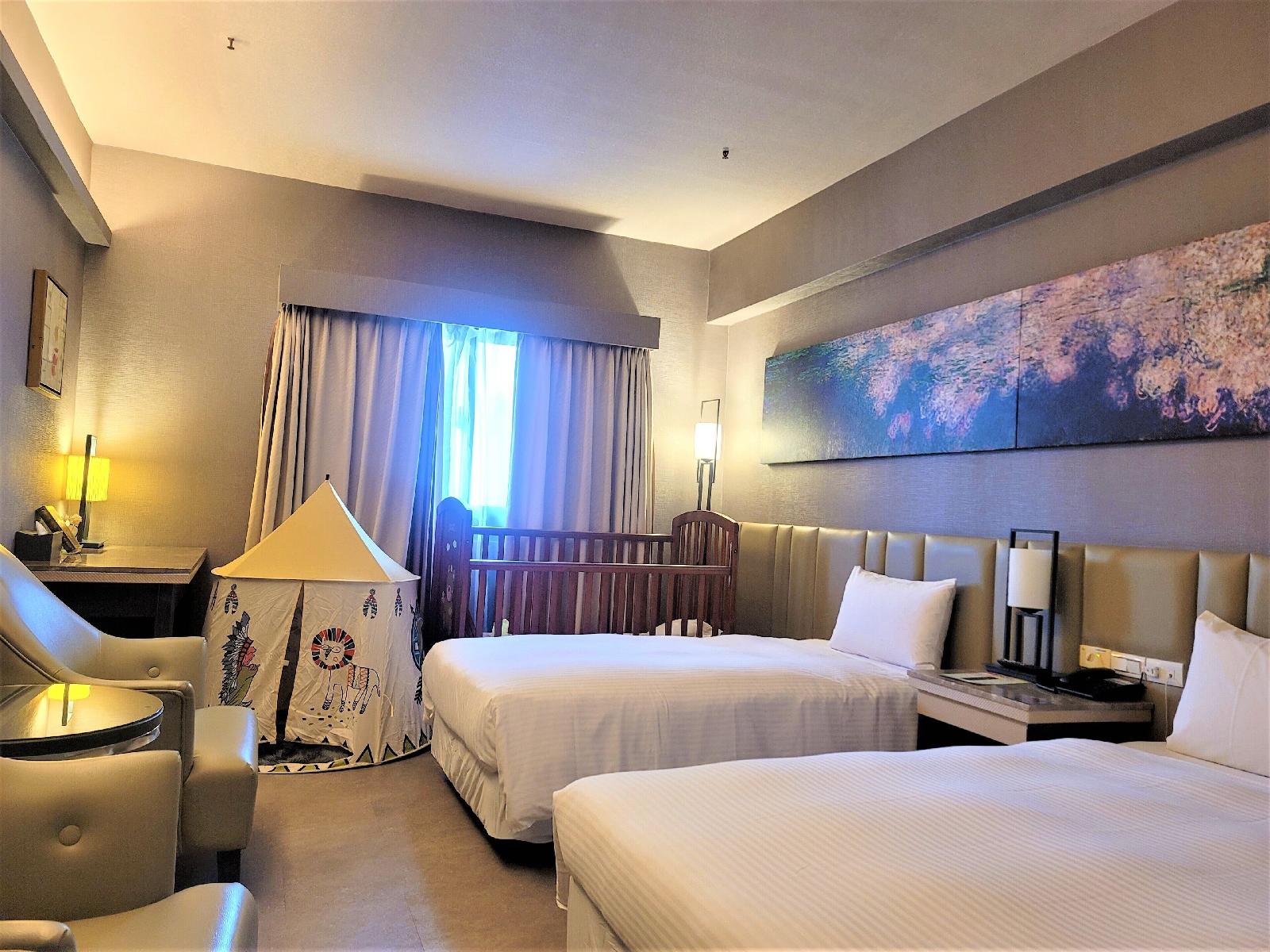 Ahotel