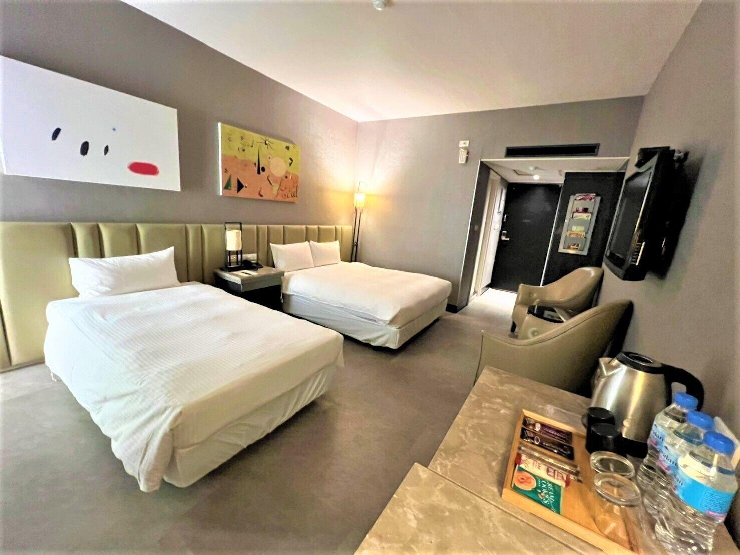 Ahotel