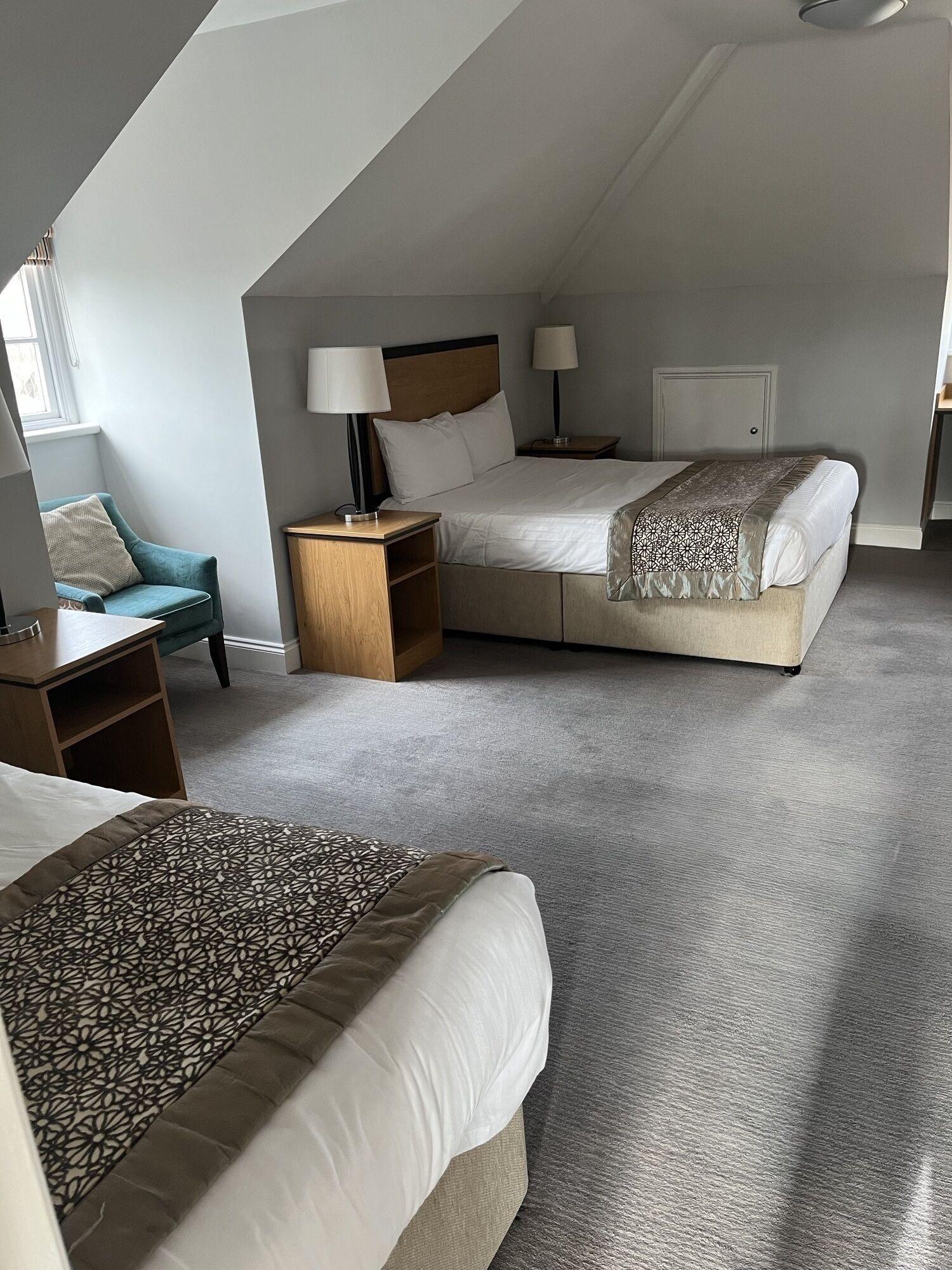 Riverside House Hotel