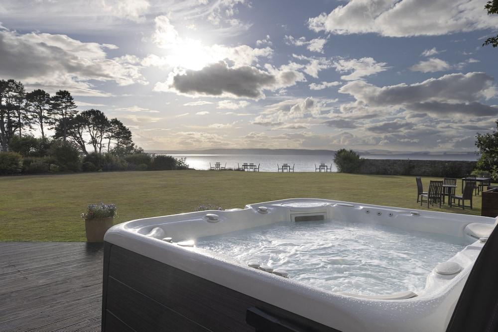 Golf View Hotel & Spa