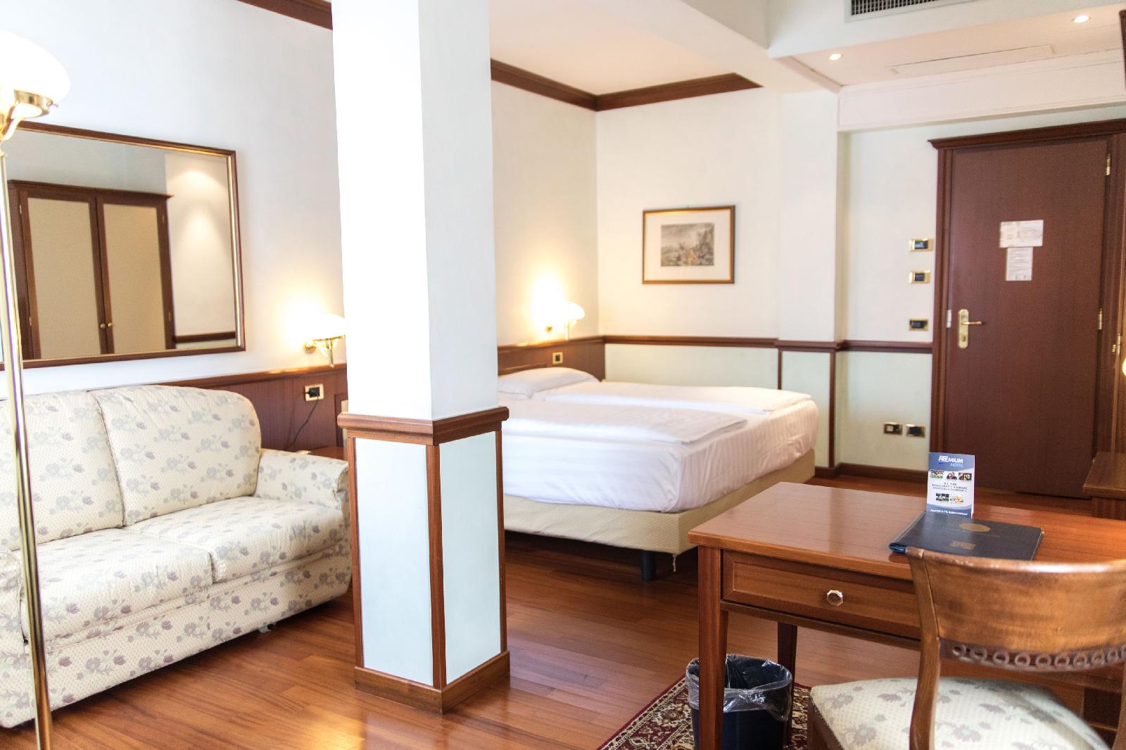 Phi Hotel Dei Medaglioni