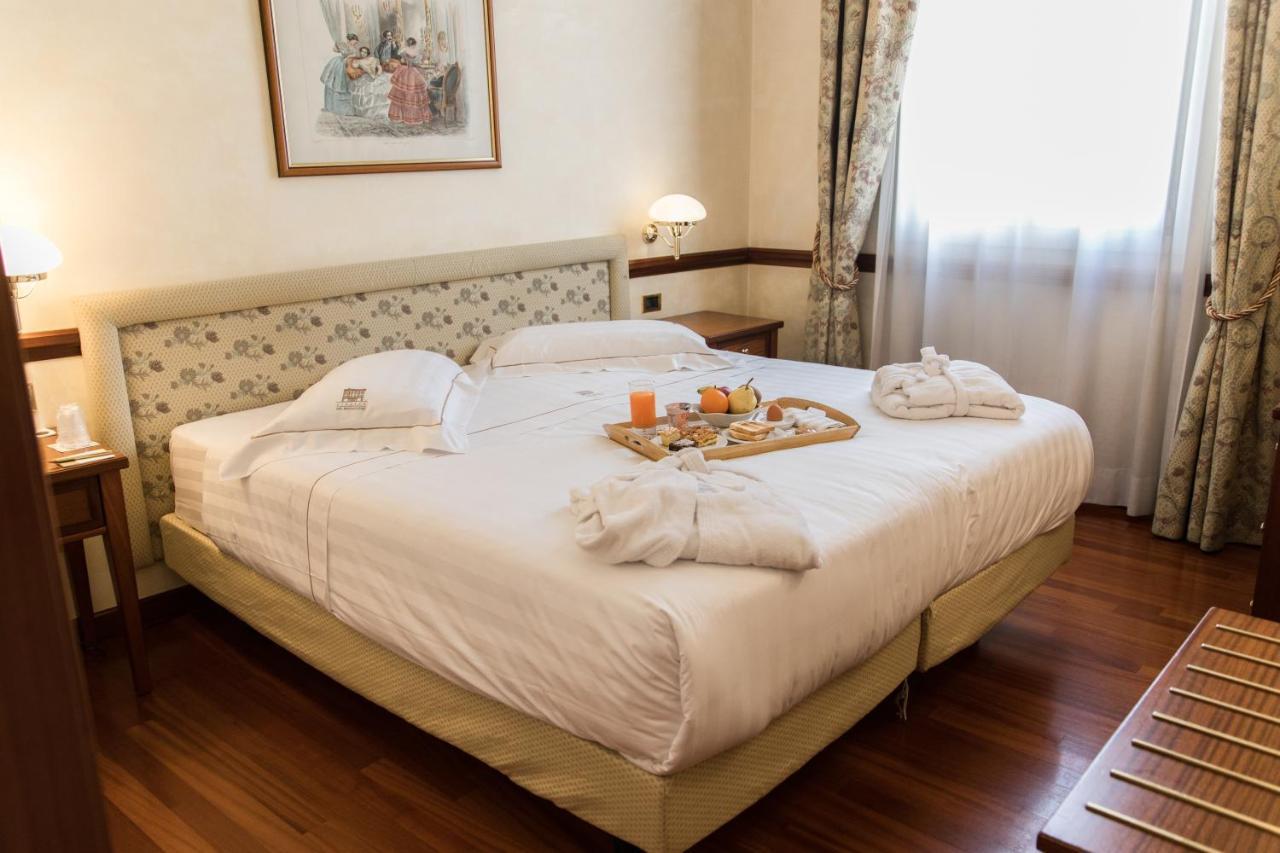Phi Hotel Dei Medaglioni