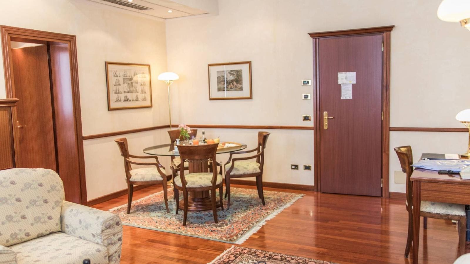 Phi Hotel Dei Medaglioni